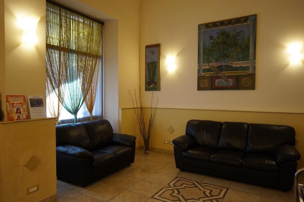 Hotel Maryelen Roma Exterior foto
